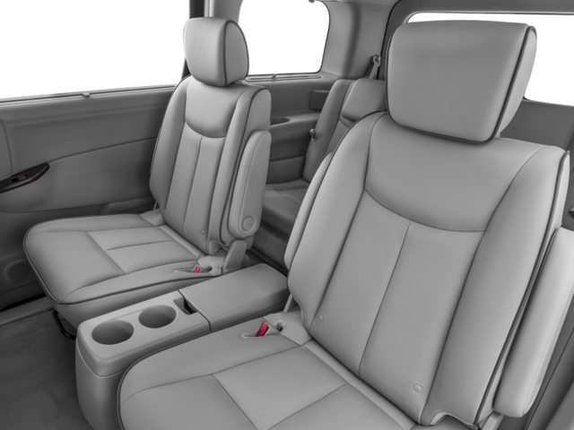 2016 Nissan Quest Platinum