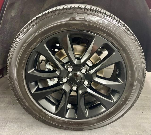 2022 Jeep Grand Cherokee WK Laredo X 4x2