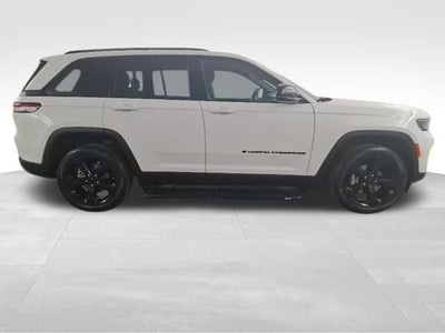 2023 Jeep Grand Cherokee Altitude 4x2