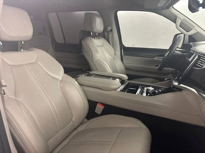 2022 Jeep Wagoneer Series III 4x4