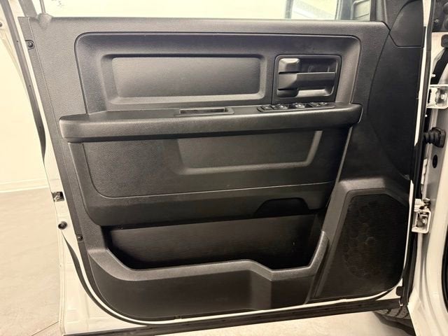 2019 RAM 1500 Classic Tradesman Quad Cab 4x2 6'4" Box