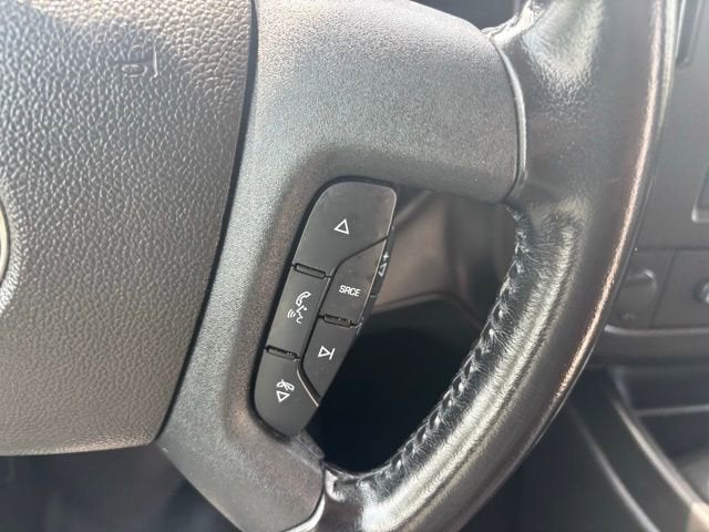 2023 Chevrolet Express Passenger 3500 1LS