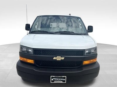 2023 Chevrolet Express Passenger 3500 1LS