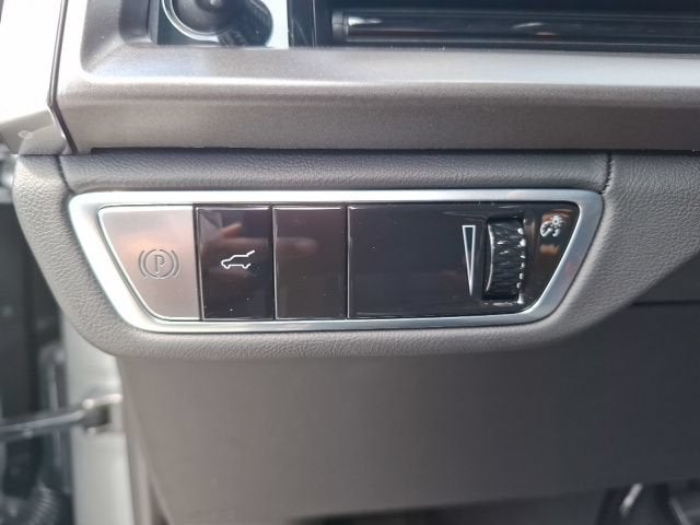 2027 Cadillac VISTIQ Luxury