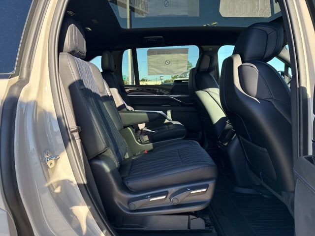 2026 Cadillac ESCALADE IQ Sport