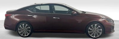 2024 Nissan Altima SL FWD
