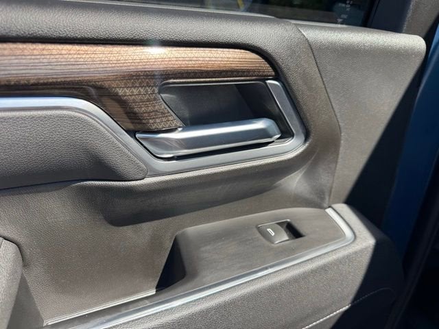 2025 Chevrolet Black Widow Edition Silverado 2500 HD LT