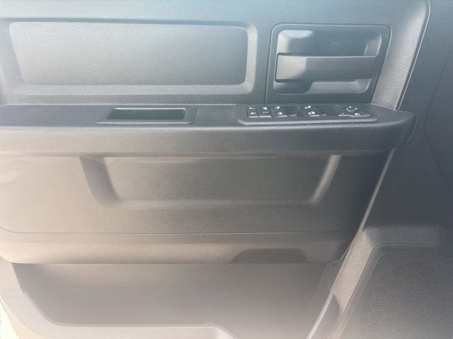 2025 RAM 2500 Tradesman Crew Cab 4x4 6'4" Box