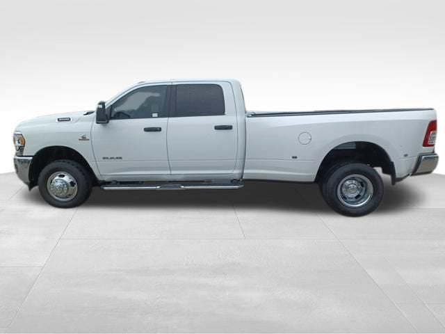 2024 RAM 3500 Big Horn Crew Cab 4x4 8' Box