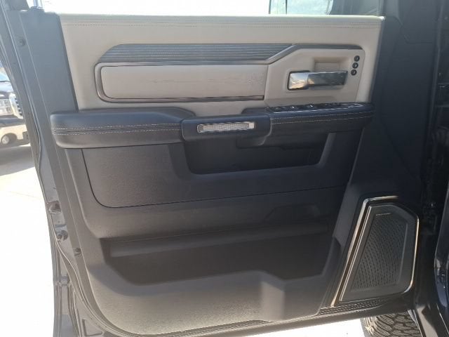 2020 RAM 2500 Limited Crew Cab 4x4 6'4" Box