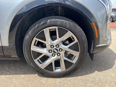 2025 Cadillac OPTIQ Luxury 1