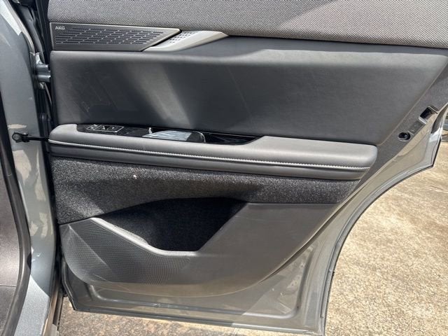 2025 Cadillac OPTIQ Luxury 1