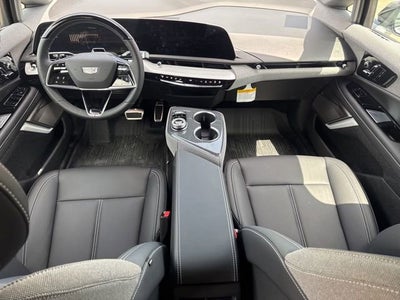 2025 Cadillac OPTIQ Luxury 1