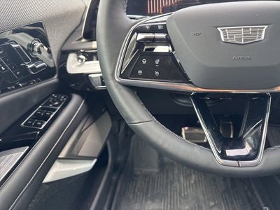 2025 Cadillac OPTIQ Luxury 1