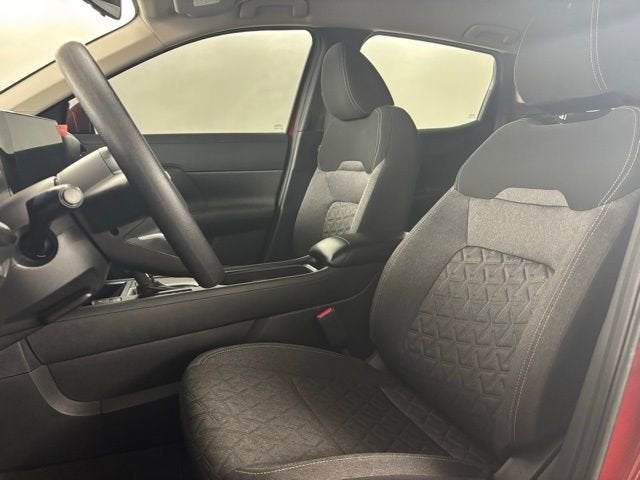 2025 Nissan Kicks SV FWD