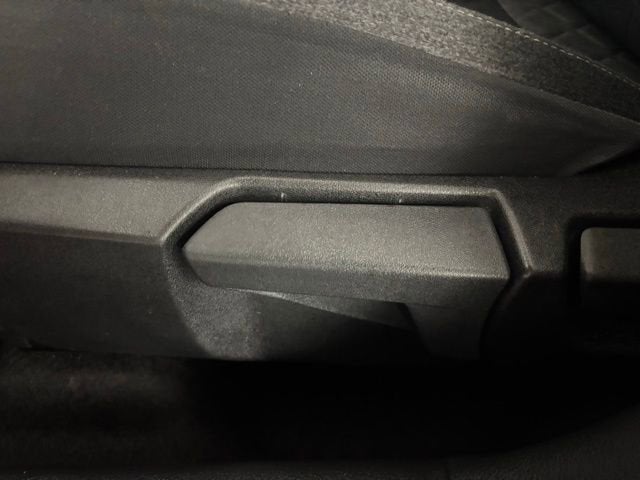 2025 Nissan Kicks SV FWD