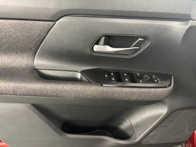 2025 Nissan Kicks SV FWD