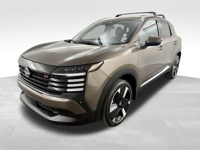 2025 Nissan Kicks SR FWD