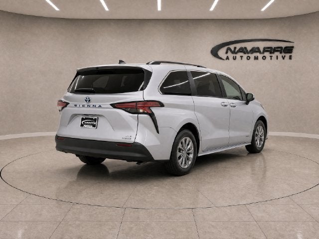 2021 Toyota Sienna XLE