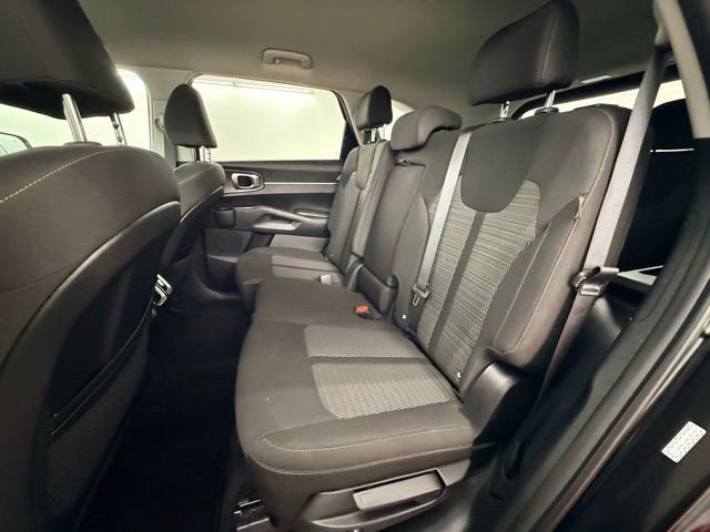 2024 Kia Sorento LX