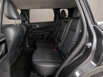 2023 Mitsubishi Outlander SEL 2.5 2WD