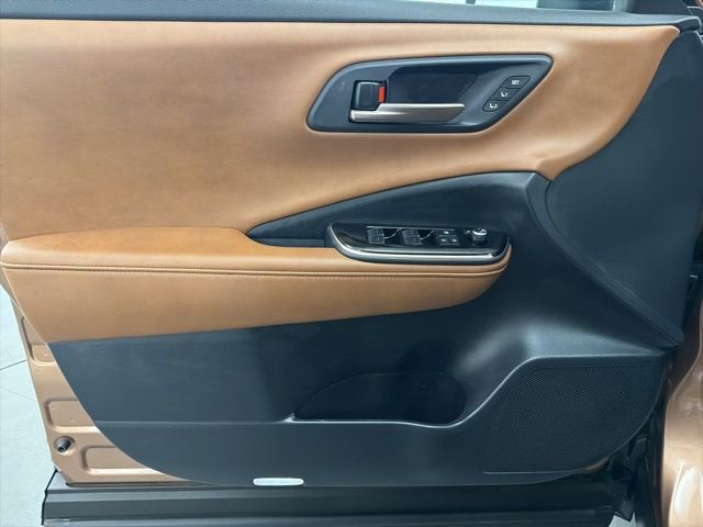 2025 Toyota Crown Signia Limited