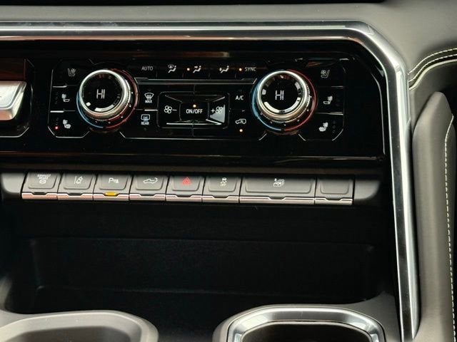 2026 GMC Sierra 3500 HD Denali Ultimate DRW