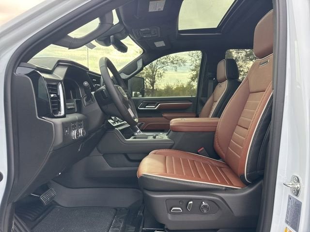 2026 GMC Sierra 3500 HD Denali Ultimate DRW