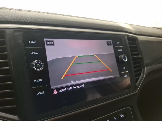 2021 Volkswagen Atlas 3.6L V6 SE w/Technology R-Line