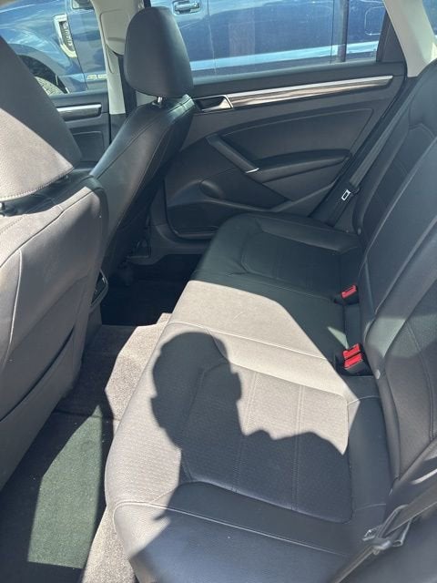 2018 Volkswagen Passat 2.0T SE