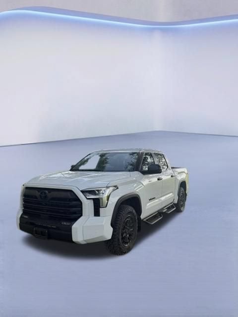 2024 Toyota Tundra 4WD SR5
