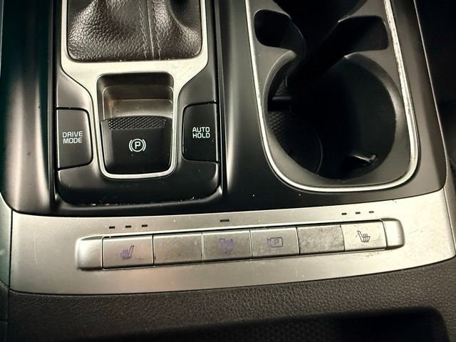 2023 Kia Carnival LX