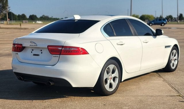 2017 Jaguar XE 25t