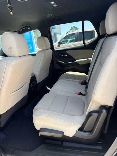 2022 Chevrolet Traverse LS