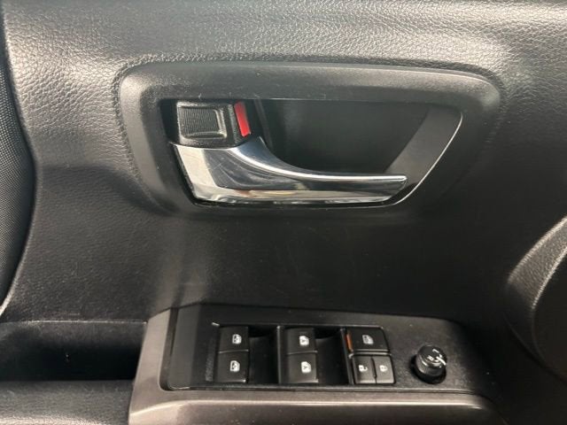 2022 Toyota Tacoma 2WD SR5