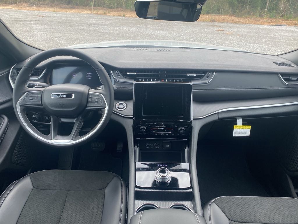 2025 Jeep Grand Cherokee GRAND CHEROKEE ALTITUDE 4X2