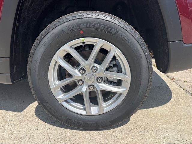 2026 Jeep Grand Cherokee GRAND CHEROKEE LAREDO X 4X2