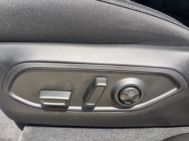 2026 Jeep Grand Cherokee GRAND CHEROKEE LAREDO X 4X2