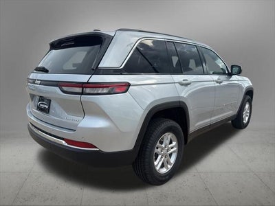 2025 Jeep Grand Cherokee GRAND CHEROKEE LAREDO 4X2