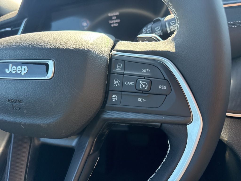 2025 Jeep Grand Cherokee GRAND CHEROKEE ALTITUDE 4X2