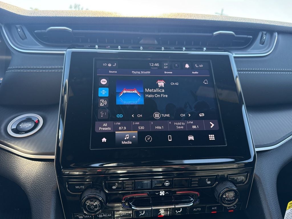 2025 Jeep Grand Cherokee GRAND CHEROKEE ALTITUDE 4X2