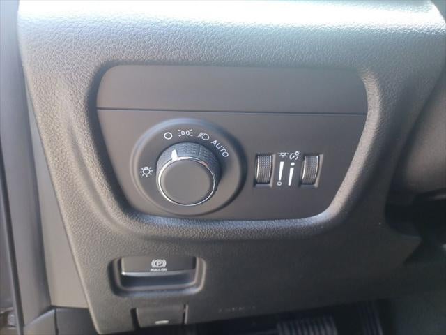 2026 Jeep Grand Cherokee GRAND CHEROKEE LAREDO X 4X2