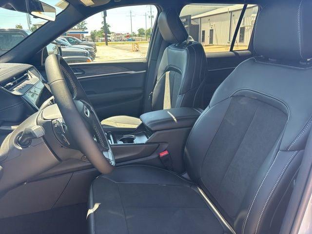 2026 Jeep Grand Cherokee GRAND CHEROKEE LAREDO ALTITUDE 4X2