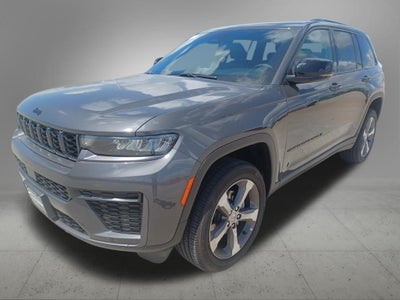 2026 Jeep Grand Cherokee GRAND CHEROKEE LAREDO ALTITUDE 4X2