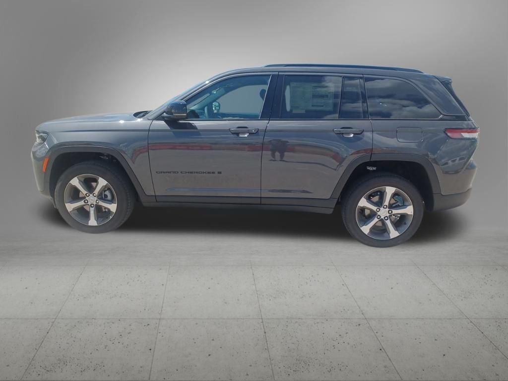 2026 Jeep Grand Cherokee GRAND CHEROKEE LAREDO ALTITUDE 4X2