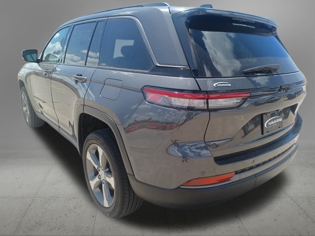2026 Jeep Grand Cherokee GRAND CHEROKEE LAREDO ALTITUDE 4X2