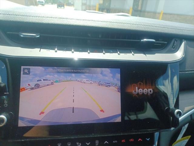 2026 Jeep Grand Cherokee GRAND CHEROKEE LAREDO ALTITUDE 4X2