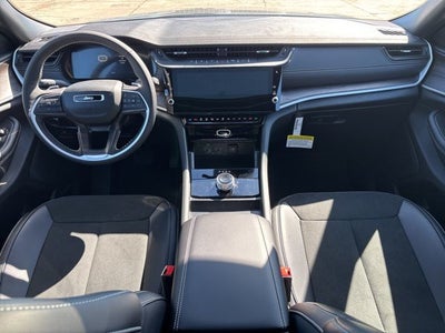 2026 Jeep Grand Cherokee GRAND CHEROKEE LAREDO ALTITUDE 4X2