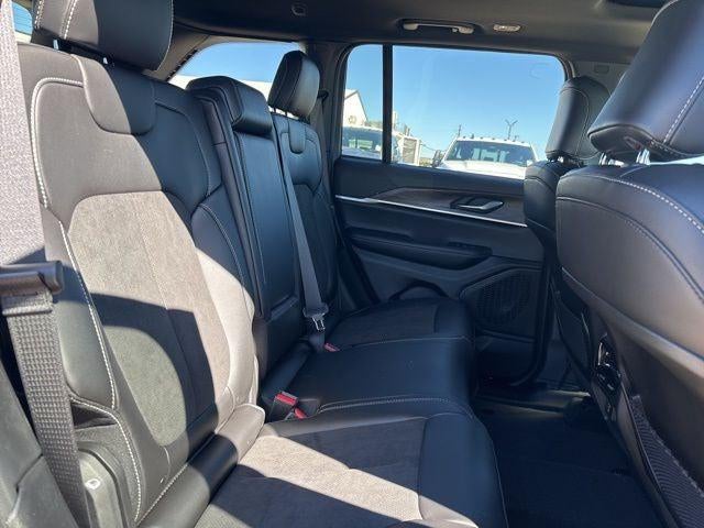 2026 Jeep Grand Cherokee GRAND CHEROKEE LAREDO ALTITUDE 4X2