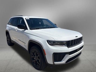 2026 Jeep Grand Cherokee GRAND CHEROKEE LAREDO ALTITUDE 4X2